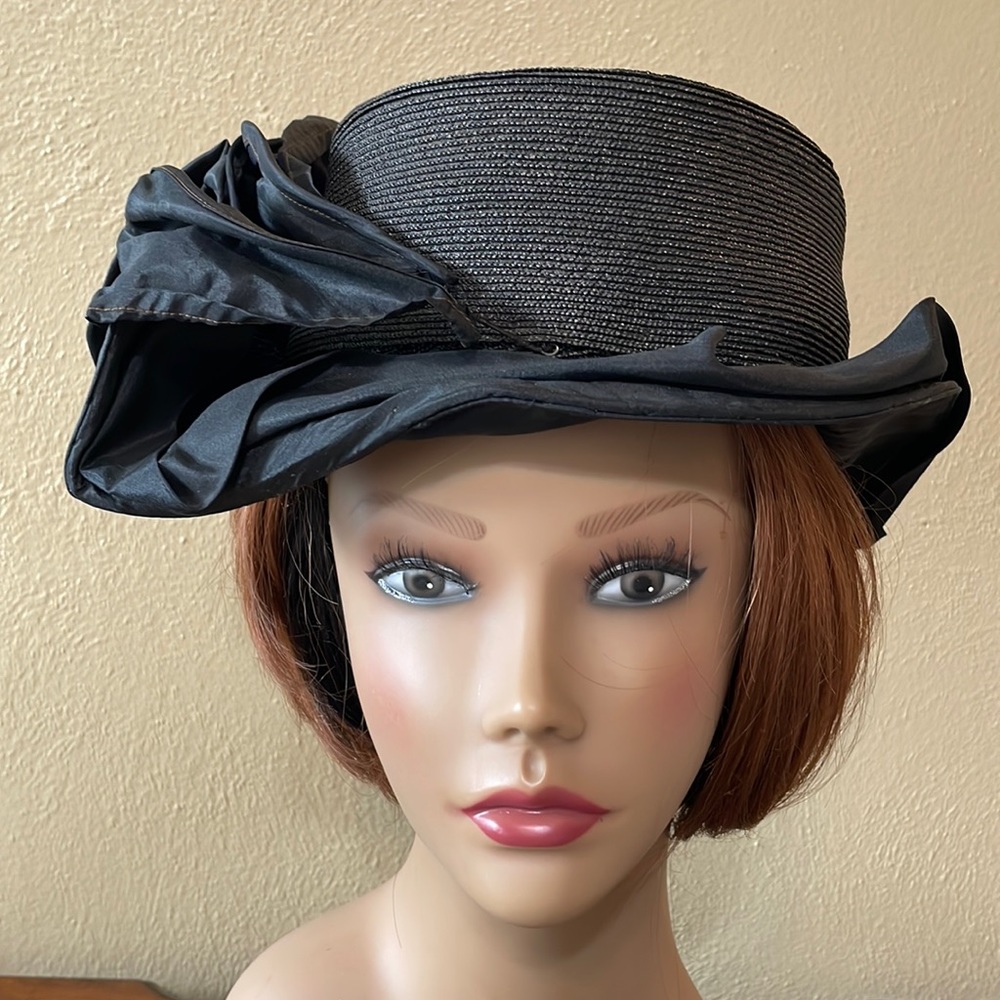 Vintage suffragette style hat (1915) black woven hat with black statement bow - Picture 2 of 11